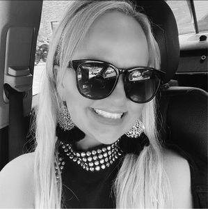 Meet your Posher, Terri